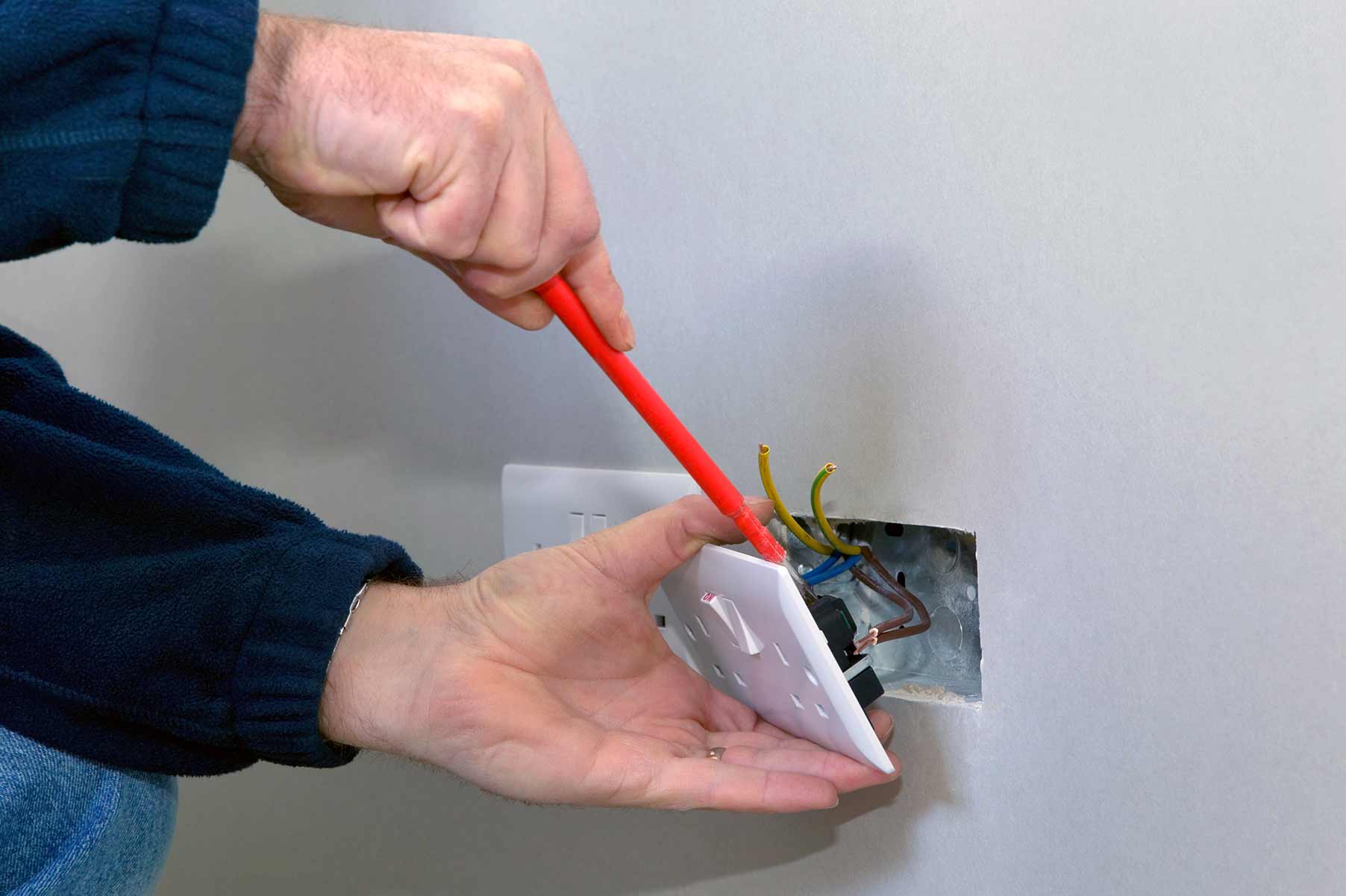 Our electricians can install plug sockets for domestic and commercial proeprties in St Austell and the local area. 